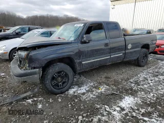 2005 Chevrolet Silverado 1500 with VIN 1GCEK19V75E230214, listed as a Copart auction lot 88054405 with 0 mi miles and Salvage Title. Bid and sale history available at carsss.com. Image 1.