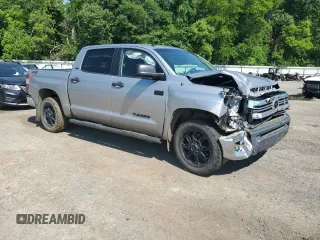 2016 Toyota Tundra SR5 z VIN 5TFDW5F10GX557117, wystawiony jako Copart lot #56503625 z przebiegiem 138 648 mil mil oraz Szkoda całkowita • Salvage title. Historia ofert i sprzedaży dostępna na DreamBid. Obrazek 4.