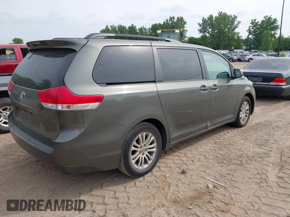 2012 Toyota Sienna XLE AAS с VIN 5TDYK3DC0CS232036, выставлен на аукционе IAAI как лот 42714811 с пробегом 201 769 миль миль и . История ставок и продаж доступна на DreamBid. Изображение 4.