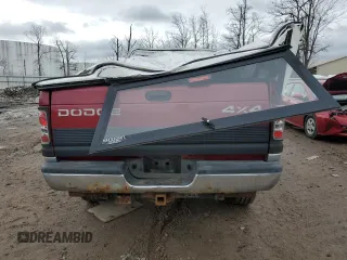 1999 Dodge 2500 z VIN 1B7KF2367XJ566373, wystawiony jako Copart lot #47942975 z przebiegiem 134 136 mil mil oraz Szkoda całkowita • Salvage title. Historia ofert i sprzedaży dostępna na DreamBid. Obrazek 6.