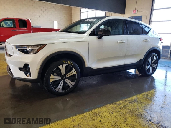 2023 Volvo C40 Plus с VIN YV4ED3GL4P2050827, выставлен на аукционе Copart как лот 76243623 с пробегом 16 153 миль миль и . История ставок и продаж доступна на DreamBid. Изображение 1.