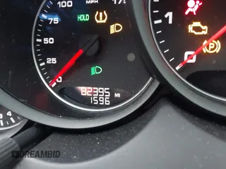 2018 Porsche Cayenne z VIN WP1AA2A26JKA04958, wystawiony jako IAAI lot #41477256 z przebiegiem 82 395 mil mil oraz . Historia ofert i sprzedaży dostępna na DreamBid. Obrazek 15.
