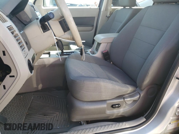 2009 Ford Escape Hybrid with VIN 1FMCU59309KA99802, listed as a Copart auction lot 76239904 with 109,711 mi miles and Non repairable. Bid and sale history available at DreamBid. Image 7.