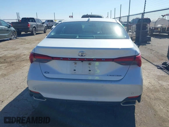 2019 Toyota Avalon XLE with VIN 4T1BZ1FB8KU030044, listed as a IAAI auction lot 41436242 with 56,261 mi miles and . Bid and sale history available at carsss.com. Image 17.