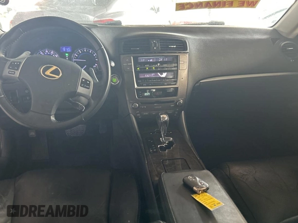 2011 Lexus IS 250 z VIN JTHBF5C21B5138295, wystawiony jako Copart lot #56963555 z przebiegiem 145 146 mil mil oraz Czysty tytuł • Clean title. Historia ofert i sprzedaży dostępna na DreamBid. Obrazek 9.