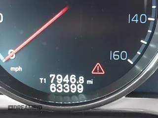 2015 Volvo XC60 T6 Platinum с VIN YV4902RMXF2719971, выставлен на аукционе IAAI как лот 41970301 с пробегом 63 399 миль миль и . История ставок и продаж доступна на DreamBid. Изображение 15.