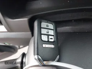 2021 Honda Passport Sport с VIN 5FNYF7H27MB005557, выставлен на аукционе IAAI как лот 42003789 с пробегом 120 151 миль миль и . История ставок и продаж доступна на DreamBid. Изображение 11.