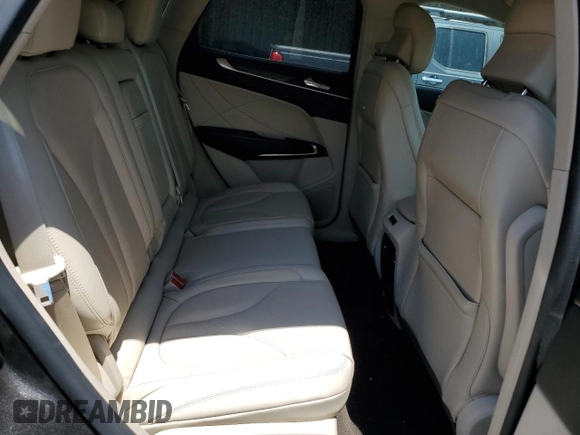 2019 Lincoln MKC Reserve with VIN 5LMCJ3D97KUL38925, listed as a Copart auction lot 62095365 with 62,995 mi miles and Salvage title. Bid and sale history available at DreamBid. Image 11.