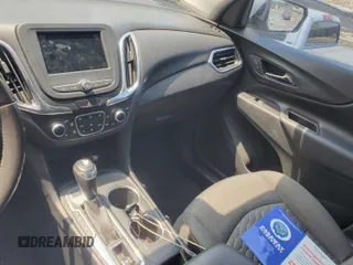 2019 Chevrolet Equinox LT z VIN 2GNAXTEV5K6262930, wystawiony jako IAAI lot #42378423 z przebiegiem 103 998 mil mil oraz . Historia ofert i sprzedaży dostępna na DreamBid. Obrazek 1.