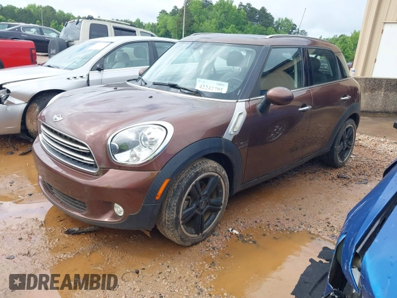 2016 MINI Countryman with VIN WMWZB3C50GWR47537, listed as a IAAI auction lot 42242795 with 46,960 mi miles and . Bid and sale history available at DreamBid. Image 18.