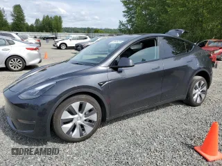 2024 Tesla Model Y Long Range z VIN 7SAYGDEE8RF986258, wystawiony jako Copart lot #58434275 z przebiegiem 59 934 mil mil oraz Szkoda całkowita • Salvage title. Historia ofert i sprzedaży dostępna na DreamBid. Obrazek 1.