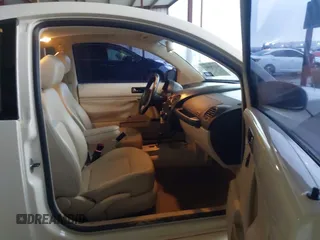 2008 Volkswagen New Beetle Coupe S with VIN 3VWPW31C98M508500, listed as a IAAI auction lot 41176905 with 87,956 mi miles. Bid and sale history available at carsss.com. Image 5.