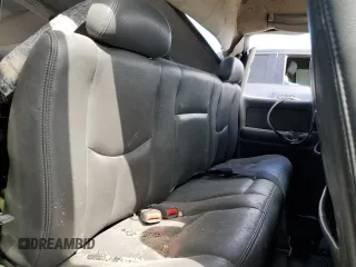 2004 Chevrolet Silverado SS z VIN 2GCEK19N641160222, wystawiony jako Copart lot #53939924 z przebiegiem Nie podano mil oraz Szkody całkowita. Historia ofert i sprzedaży dostępna na DreamBid. Obrazek 10.