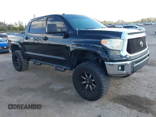 2014 Toyota Tundra 4WD Truck SR5 with VIN 5TFDW5F17EX402772, listed as a IAAI auction lot 41569544 with 177,630 mi miles. Bid and sale history available at carsss.com. Image 1.