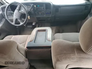 2004 Chevrolet Suburban LS with VIN 3GNGK26U94G178013, listed as a Copart auction lot 84435434 with 244,260 mi miles and Clean Title. Bid and sale history available at carsss.com. Image 8.