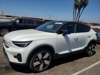 2022 Volvo C40 Recharge Pure Electric Ultimate with VIN YV4ED3GB9N2005757, listed as a Copart auction lot 58336704 with 6,927 mi miles and Salvage Title. Bid and sale history available at carsss.com. Image 1.
