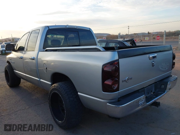 2008 Dodge 1500 SLT z VIN 1D7HA18298S592306, wystawiony jako IAAI lot #41885174 z przebiegiem 176 071 mil mil oraz . Historia ofert i sprzedaży dostępna na DreamBid. Obrazek 14.