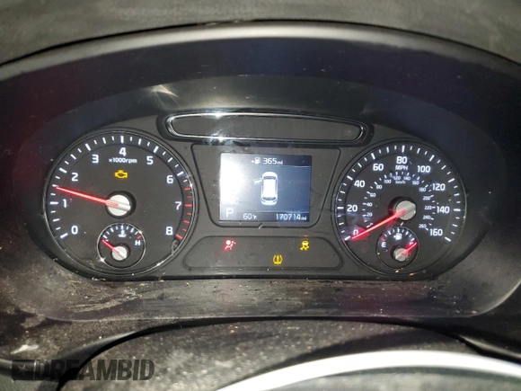 2019 Kia Sorento LX z VIN 5XYPG4A38KG526156, wystawiony jako Copart lot #57728315 z przebiegiem 170 714 mil mil oraz Nie do naprawy • Non repairable. Historia ofert i sprzedaży dostępna na DreamBid. Obrazek 9.