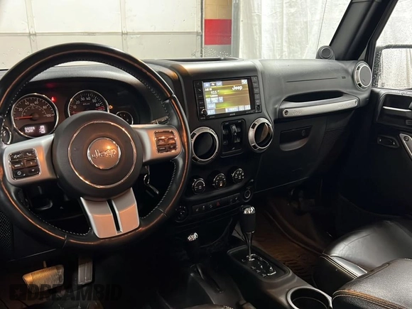 2014 Jeep Wrangler Unlimited Rubicon X with VIN 1C4HJWFG2EL312737, listed as a Copart auction lot 56547735 with 121,477 mi miles and Clean title. Bid and sale history available at DreamBid. Image 9.