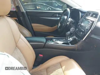 2016 Nissan Maxima SL z VIN 1N4AA6AP8GC429756, wystawiony jako IAAI lot #42262674 z przebiegiem 183 768 mil mil oraz . Historia ofert i sprzedaży dostępna na DreamBid. Obrazek 5.