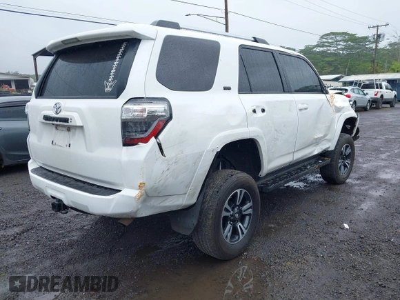 2022 Toyota 4Runner SR5 with VIN JTEMU5JR3N5987585, listed as a IAAI auction lot 41714815 with 38,874 mi miles and . Bid and sale history available at DreamBid. Image 4.