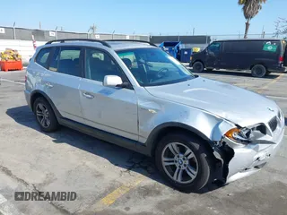 2006 BMW X3 3.0i z VIN WBXPA93406WD33938, wystawiony jako IAAI lot #42342328 z przebiegiem 198 796 mil mil oraz . Historia ofert i sprzedaży dostępna na DreamBid. Obrazek 1.