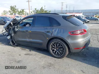 2018 Porsche Macan with VIN WP1AA2A54JLB14685, listed as a IAAI auction lot 41906101 with Not provided miles and . Bid and sale history available at DreamBid. Image 3.