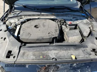 2019 Volvo S90 Momentum with VIN LVY102AK1KP089404, listed as a Copart auction lot 52358915 with 97,691 mi miles and Salvage Title. Bid and sale history available at carsss.com. Image 12.