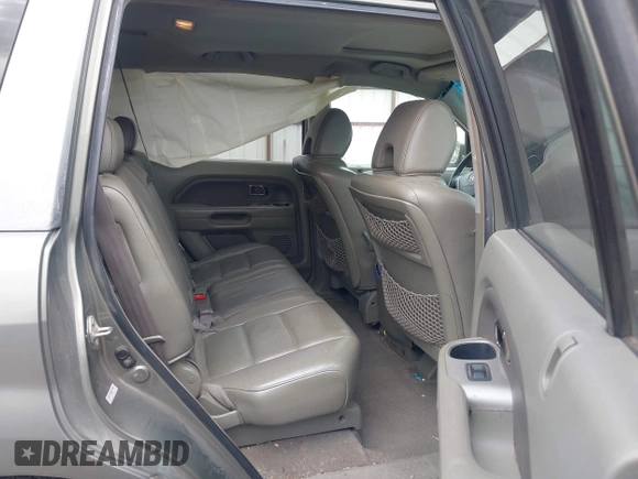 2008 Honda Pilot EX-L with VIN 5FNYF18588B012708, listed as a IAAI auction lot 42562336 with 223,992 mi miles and . Bid and sale history available at DreamBid. Image 8.