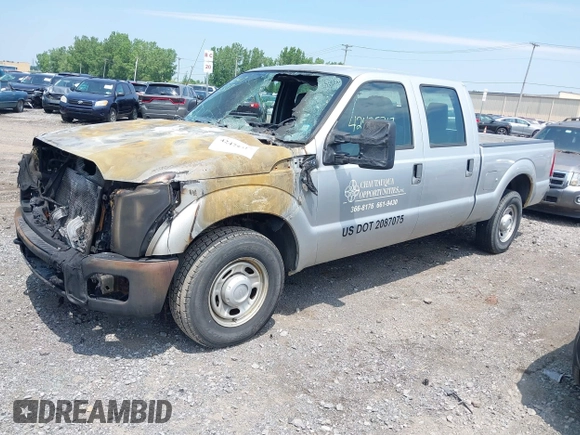 2011 Ford F-250 XL z VIN 1FT7W2A6XBEA63592, wystawiony jako IAAI lot #42475317 z przebiegiem 68 000 mil mil oraz . Historia ofert i sprzedaży dostępna na DreamBid. Obrazek 2.