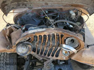 1985 Jeep CJ z VIN 1JCCF87EXFT023013, wystawiony jako Copart lot #85342064 z przebiegiem 152 151 mil mil oraz Czysty tytuł • Clean title. Historia ofert i sprzedaży dostępna na DreamBid. Obrazek 12.