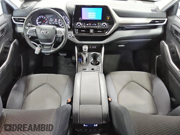 2023 Toyota Highlander L z VIN 5TDKDRAHXPS505296, wystawiony jako Copart lot #55535035 z przebiegiem 42 600 mil mil oraz Czysty tytuł • Clean title. Historia ofert i sprzedaży dostępna na DreamBid. Obrazek 8.