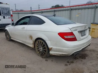 2013 Mercedes-Benz C 350 with VIN WDDGJ5HB4DF999472, listed as a IAAI auction lot 41487255 with 140,753 mi miles and . Bid and sale history available at DreamBid. Image 3.