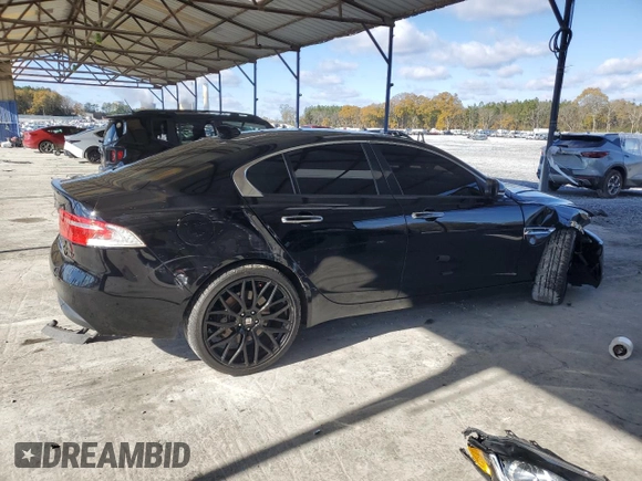 2018 Jaguar XE 20d Premium with VIN SAJAJ4FN2JCP18422, listed as a Copart auction lot 84240084 with 70,374 mi miles and Salvage Title. Bid and sale history available at carsss.com. Image 3.