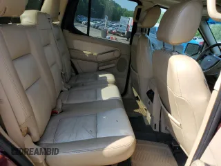 2007 Ford Explorer Sport Trac Limited z VIN 1FMEU53K17UA12810, wystawiony jako Copart lot #61770645 z przebiegiem 202 790 mil mil oraz Czysty tytuł • Clean title. Historia ofert i sprzedaży dostępna na DreamBid. Obrazek 10.