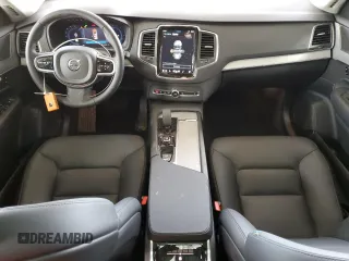 2025 Volvo XC90 Core с VIN YV4M12PJ3S1335224, выставлен на аукционе Copart как лот 51190285 с пробегом 5 494 миль миль и Чистый • Clean title. История ставок и продаж доступна на DreamBid. Изображение 8.
