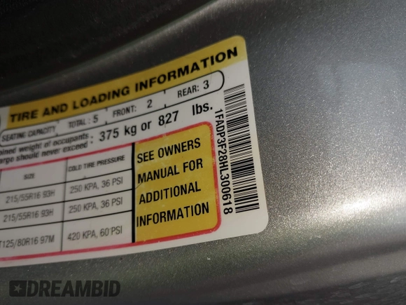 2017 Ford Focus SE with VIN 1FADP3F28HL300618, listed as a IAAI auction lot 41856517 with 35,491 mi miles. Bid and sale history available at carsss.com. Image 9.