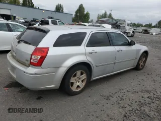 2005 Dodge Magnum SE z VIN 2D4FV48V65H683993, wystawiony jako Copart lot #67498284 z przebiegiem 164 931 mil mil oraz Szkoda całkowita • Salvage title. Historia ofert i sprzedaży dostępna na DreamBid. Obrazek 3.