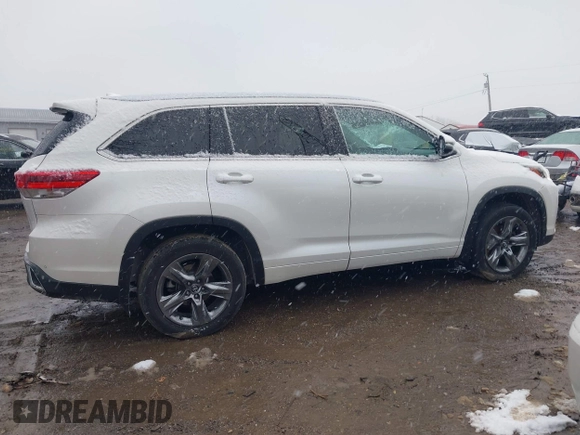2018 Toyota Highlander Limited with VIN 5TDDZRFH6JS851503, listed as a IAAI auction lot 40911739 with 147,982 mi miles and . Bid and sale history available at DreamBid. Image 13.
