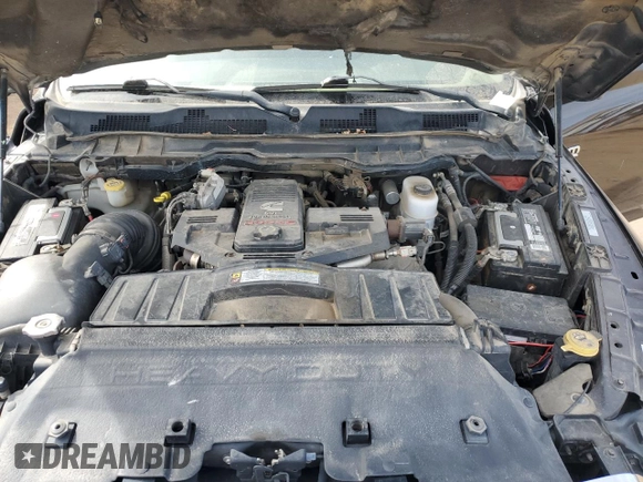 2010 Dodge 3500 Laramie z VIN 3D73Y4CL5AG147730, wystawiony jako Copart lot #49767775 z przebiegiem 300 746 mil mil oraz Szkoda całkowita • Salvage title. Historia ofert i sprzedaży dostępna na DreamBid. Obrazek 11.