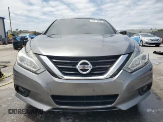 2017 Nissan Altima 2.5 SV with VIN 1N4AL3AP8HC117074, listed as a Copart auction lot 52078885 with 139,409 mi miles and Salvage Title. Bid and sale history available at carsss.com. Image 5.