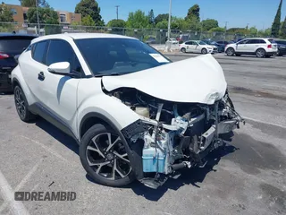 2019 Toyota C-HR XLE z VIN JTNKHMBX2K1049065, wystawiony jako IAAI lot #42226727 z przebiegiem 63 818 mil mil oraz . Historia ofert i sprzedaży dostępna na DreamBid. Obrazek 1.