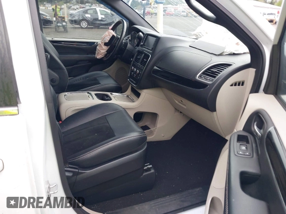 2017 Dodge Grand Caravan SXT with VIN 2C4RDGCG2HR645439, listed as a IAAI auction lot 42141378 with 161,518 mi miles and . Bid and sale history available at DreamBid. Image 5.