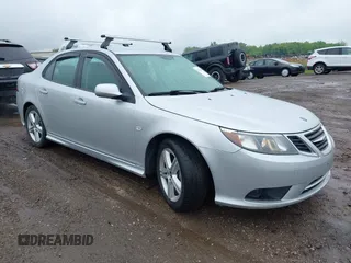 2011 Saab 9-3 z VIN YS3FA4BY2B1308942, wystawiony jako IAAI lot #42324963 z przebiegiem 111 551 mil mil oraz . Historia ofert i sprzedaży dostępna na DreamBid. Obrazek 1.