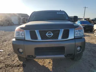 2013 Nissan Titan SV with VIN 1N6BA0EC3DN310724, listed as a Copart auction lot 84192004 with 165,959 mi miles and Salvage title. Bid and sale history available at DreamBid. Image 5.