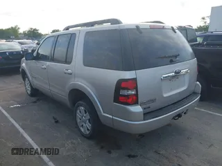 2008 Ford Explorer XLT with VIN 1FMEU63E48UB28679, listed as a IAAI auction lot 42194010 with 168,511 mi miles. Bid and sale history available at carsss.com. Image 3.