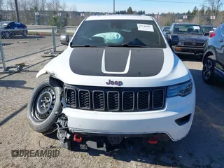 2018 Jeep Grand Cherokee Trailhawk with VIN 1C4RJFLT0JC286297, listed as a IAAI auction lot 41540005 with 56,840 mi miles. Bid and sale history available at carsss.com. Image 13.
