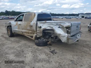 2005 Dodge Dakota SLT z VIN 1D7HW48K85S226691, wystawiony jako Copart lot #59007185 z przebiegiem Nie podano mil oraz Czysty tytuł • Clean title. Historia ofert i sprzedaży dostępna na DreamBid. Obrazek 2.