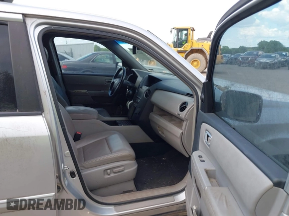 2009 Honda Pilot EX-L z VIN 5FNYF48569B038257, wystawiony jako IAAI lot #42224594 z przebiegiem 230 733 mil mil oraz . Historia ofert i sprzedaży dostępna na DreamBid. Obrazek 5.