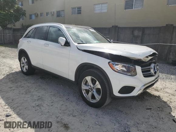 2018 Mercedes-Benz GLC with VIN WDC0G4JB0JV031380, listed as a Copart auction lot 45363465 with 58,077 mi miles and Salvage Title. Bid and sale history available at carsss.com. Image 4.